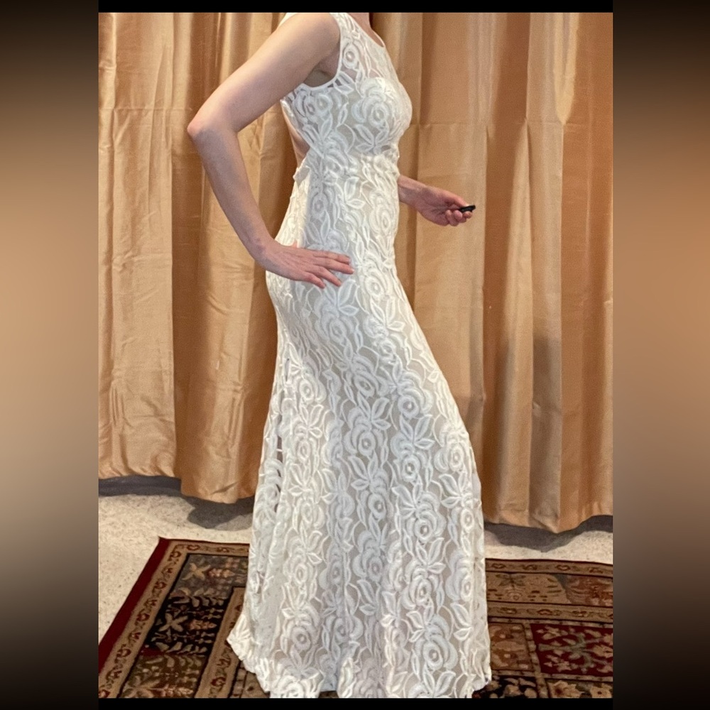 Camille La Vie White Long Sleeve Scoop Neck Gown